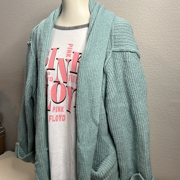 Umgee USA Oversized Knit Cardigan in Soft Mint - Size L - Picture 3 of 5